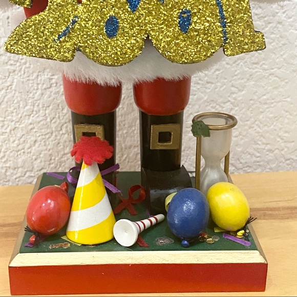 Vintage 2000-2001 Nutcracker Village Limited Ed. Celebration Santa Nutcracker - Picture 4 of 13